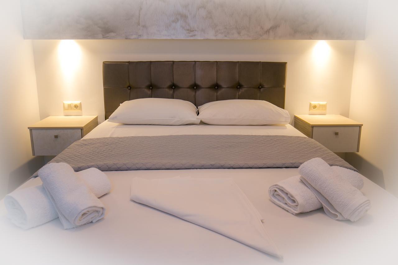 לימנריה Deluxe Apartments Andreas מראה חיצוני תמונה